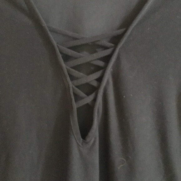 Criss cross lattice spandex top - Picture 2 of 3